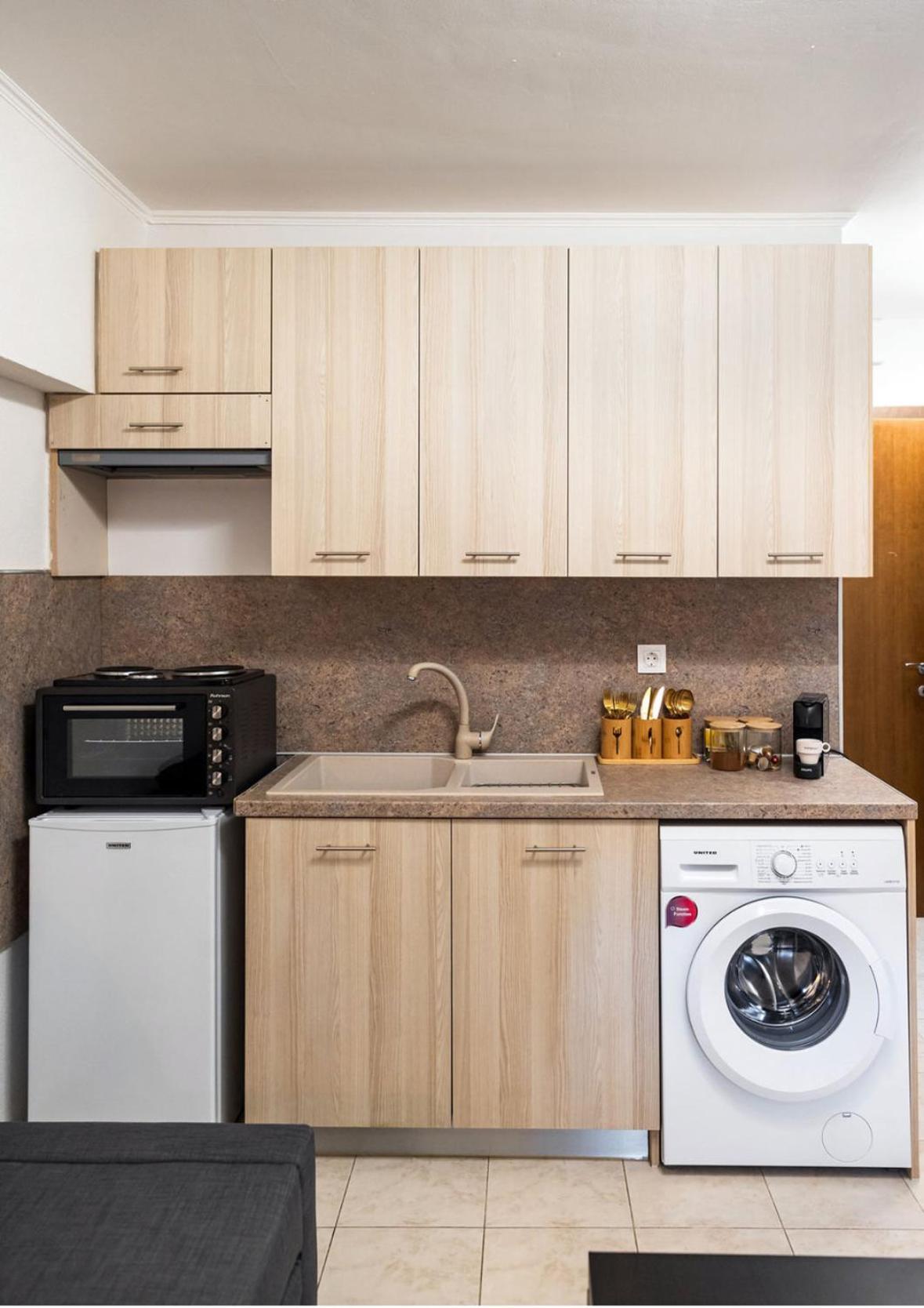 Bk Apartment Semi-Basement Nea Chili Экстерьер фото